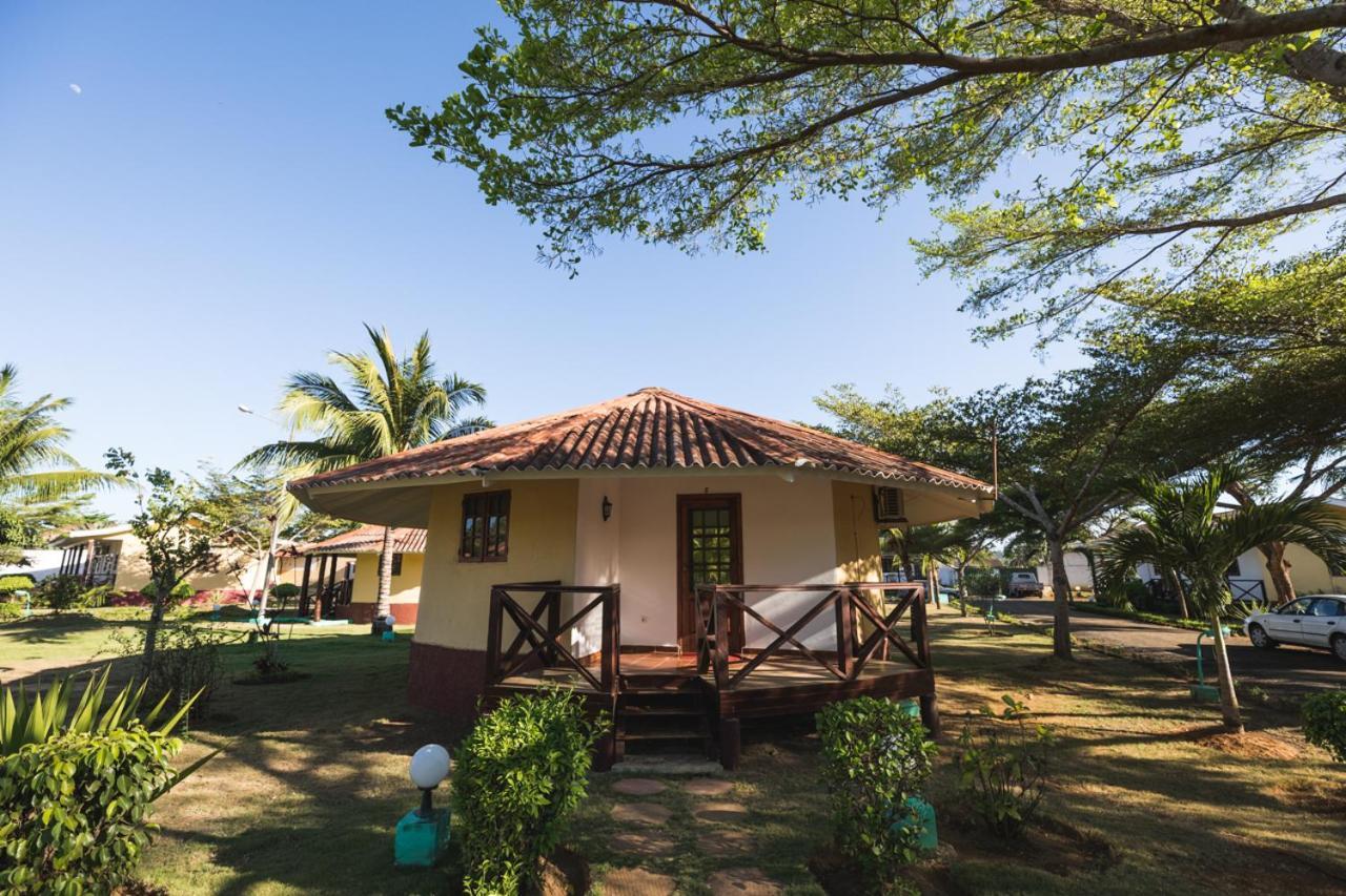 Hotel Praia Сан-Томе Экстерьер фото